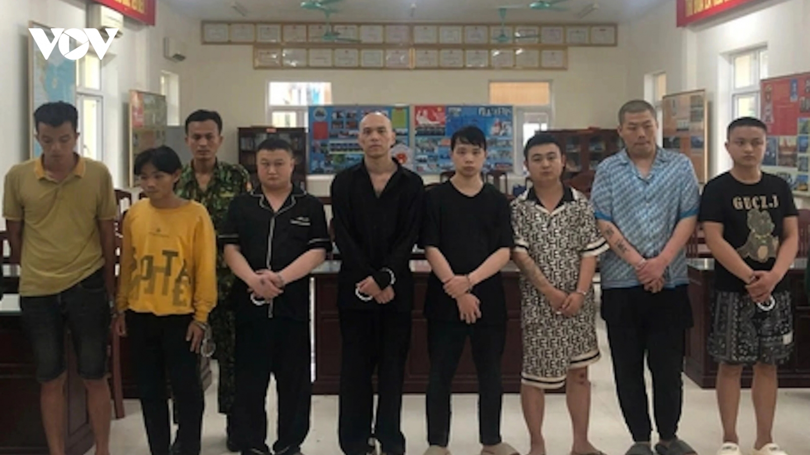 Bắt 6 người Trung Quốc vượt biên, chuẩn bị lập đường dây lừa đảo công nghệ cao