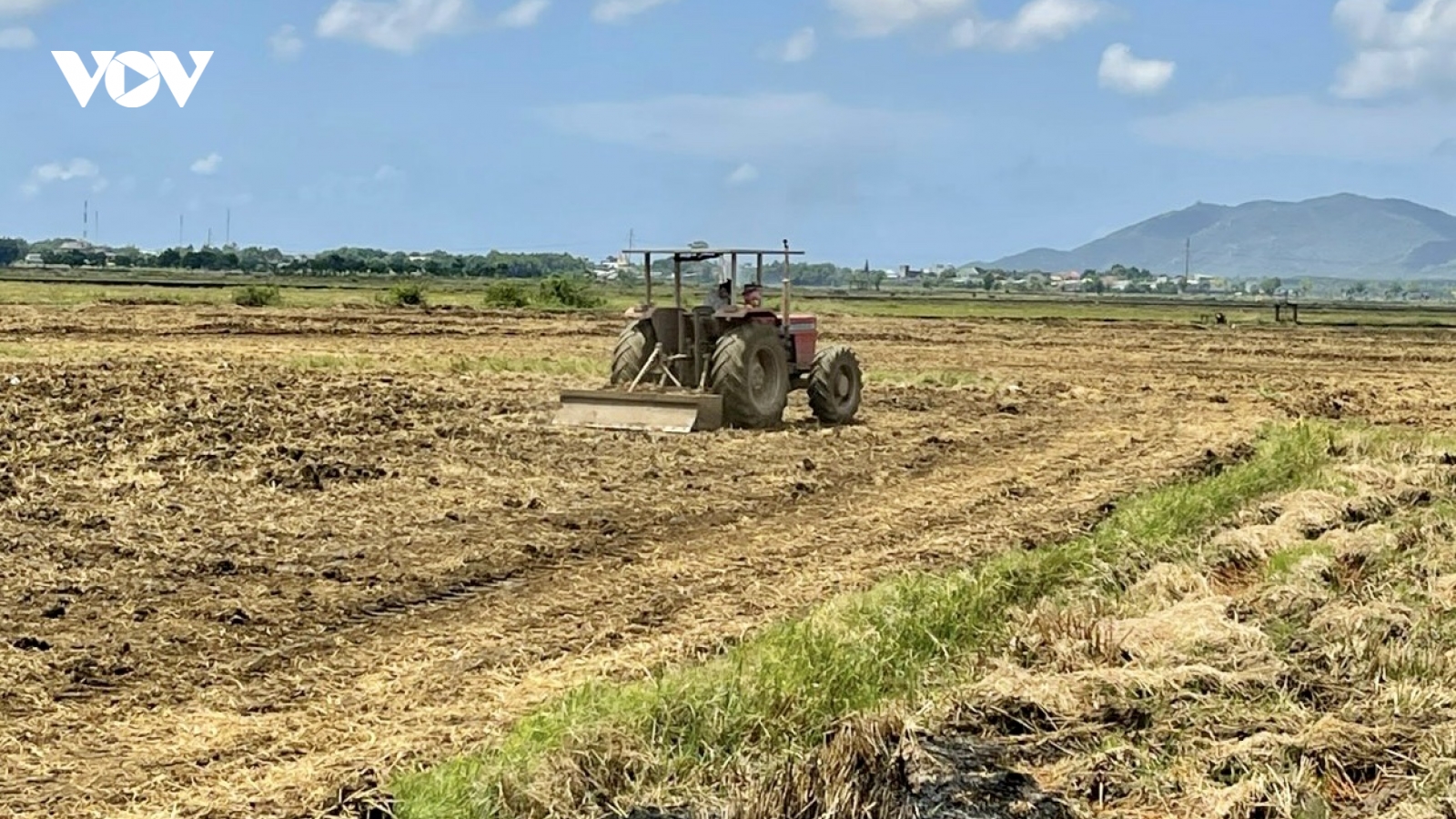 Cơ giới hóa nông nghiệp, công nghệ sau thu hoạch để nâng chất lượng sản phẩm