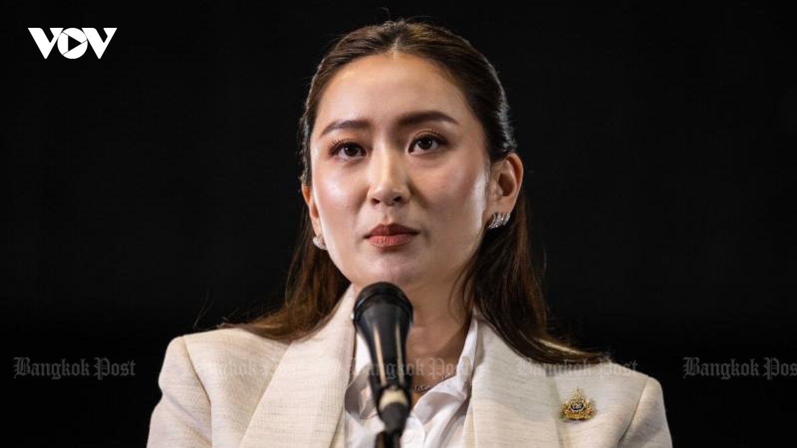 Kỳ vọng đối với nữ thủ tướng trẻ nhất trong lịch sử Thái Lan