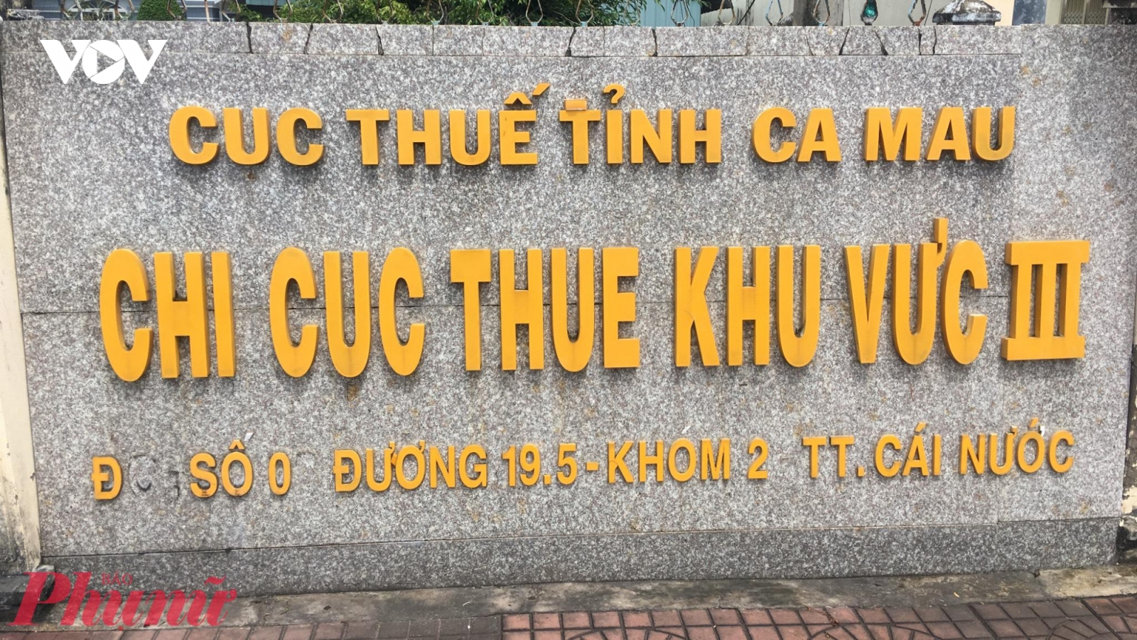 Bắt tạm giam Phó Chi cục trưởng Chi cục thuế khu vực III