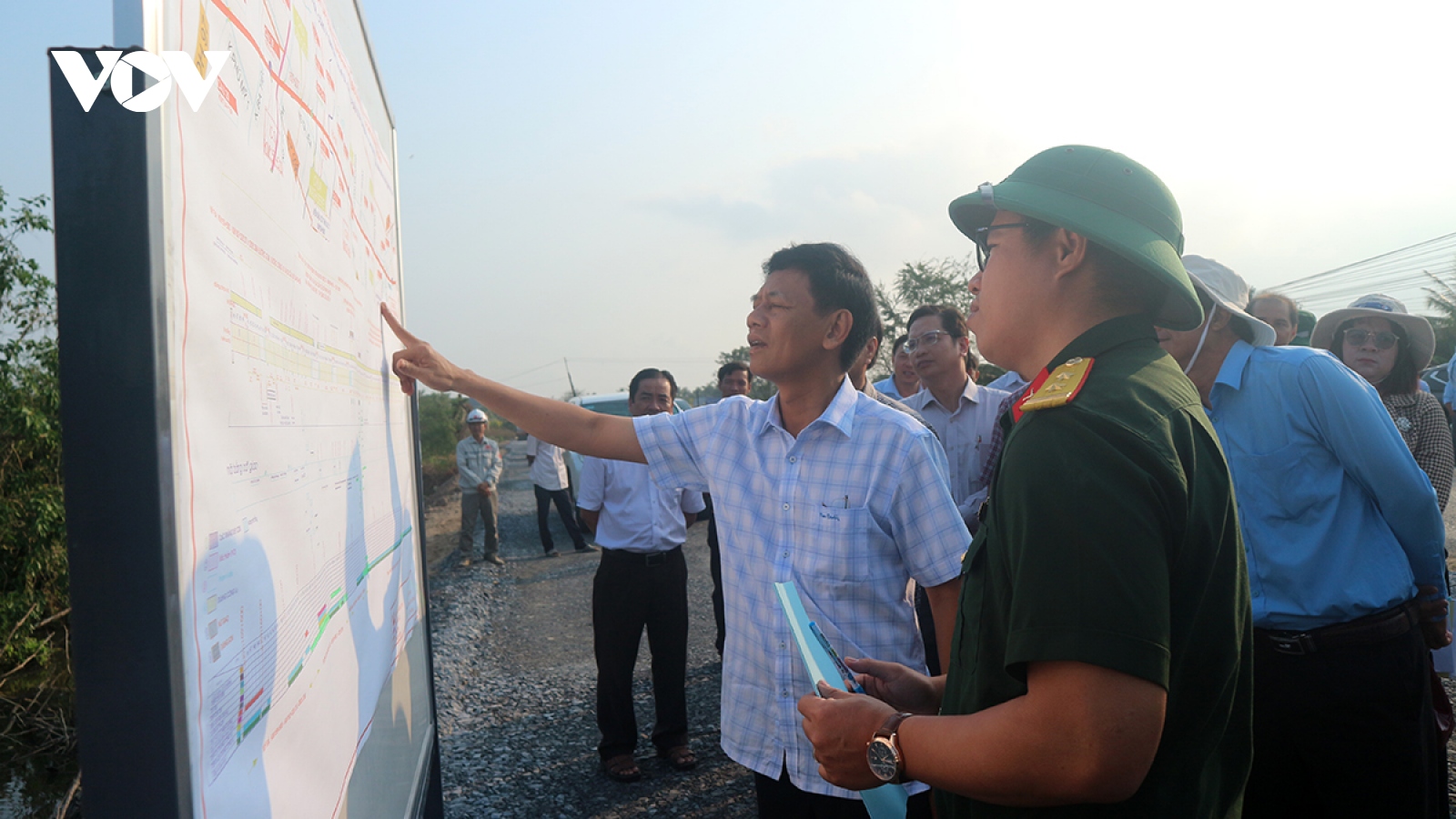 Sóc Trăng: Phát động thi đua 15 ngày đêm đẩy nhanh tiến độ thi công cao tốc