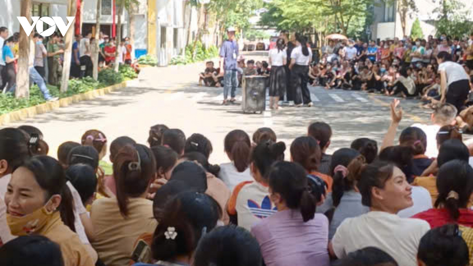 Thanh Hoá: Hàng trăm công nhân đình công nghỉ việc