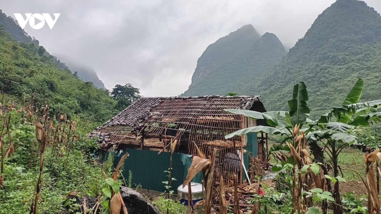 2 người thương vong do lở đá trong đêm ở Cao Bằng