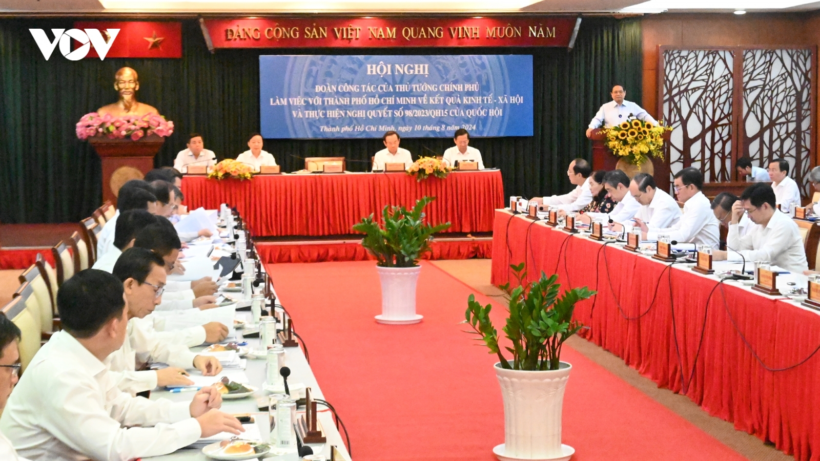 Thủ tướng yêu cầu TP.HCM quyết tâm cao thực hiện "6 tiên phong"