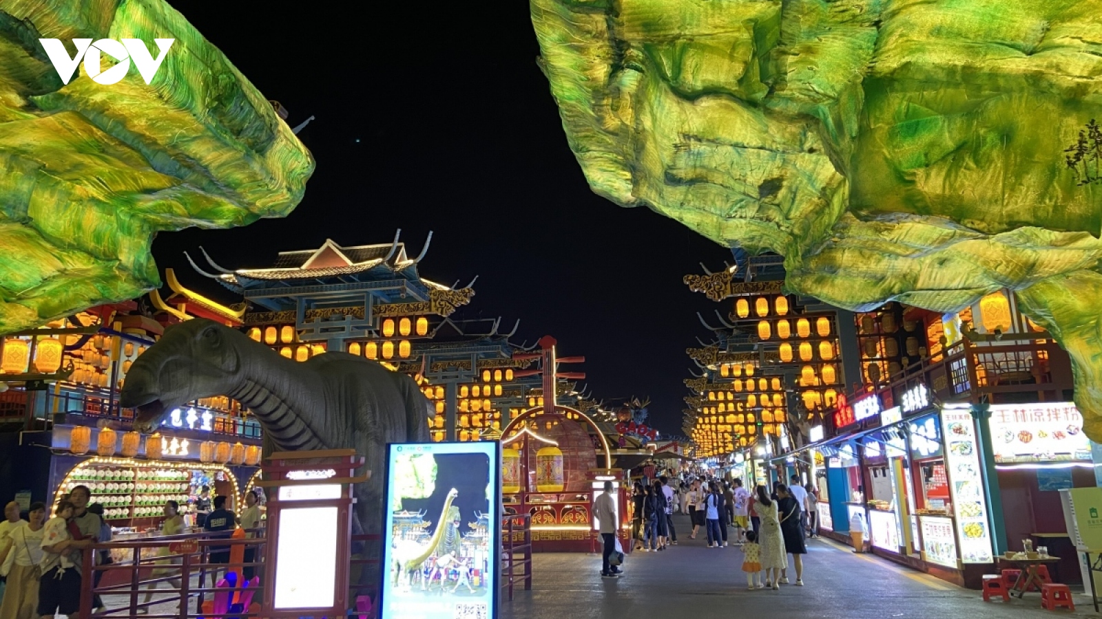 Quảng Tây (Trung Quốc) tạo thuận lợi thanh toán và hoàn thuế cho khách du lịch