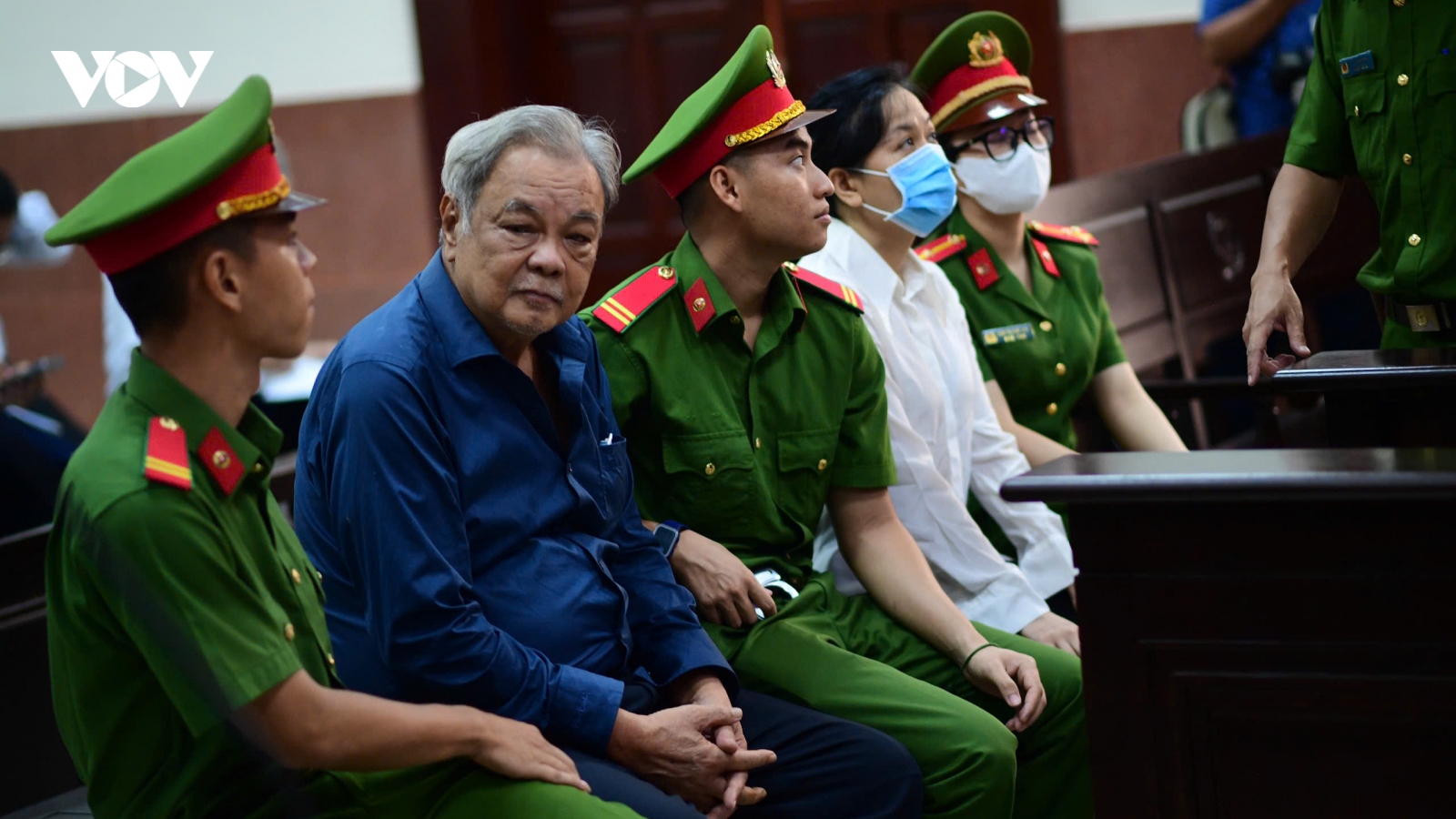 Hoãn phiên toà xét xử phúc thẩm cha con ông TQT