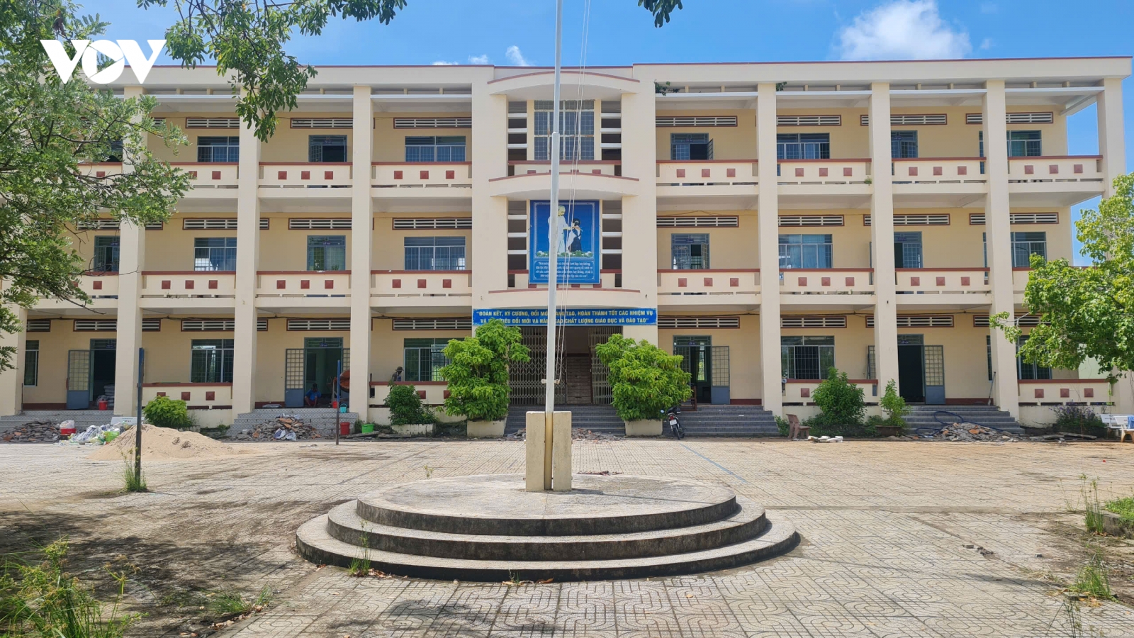 Kiên Giang: Dừng việc chuyển trường do hiệu trưởng tự ý