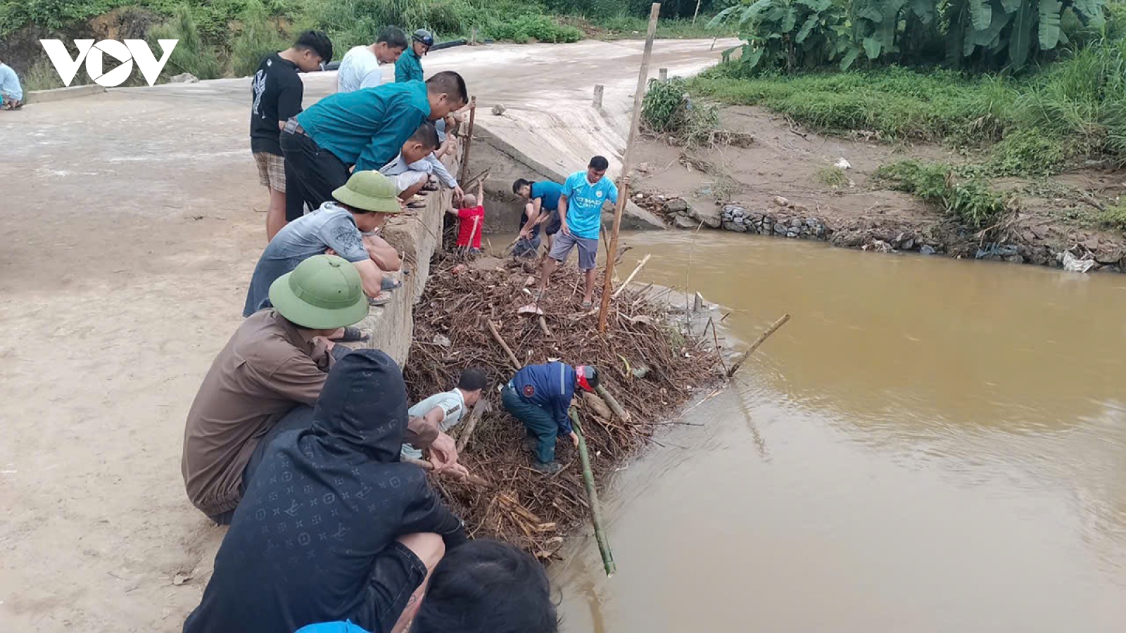 Khẩn trương tìm kiếm người đàn ông nghi bị lũ cuốn trôi ở Yên Bái