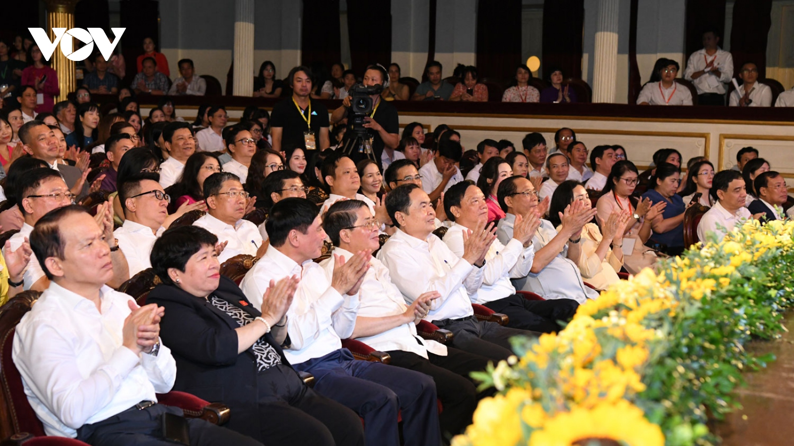 Chủ tịch Quốc hội Trần Thanh Mẫn dự Chương trình nghệ thuật đặc biệt “Nắng Ba Đình”