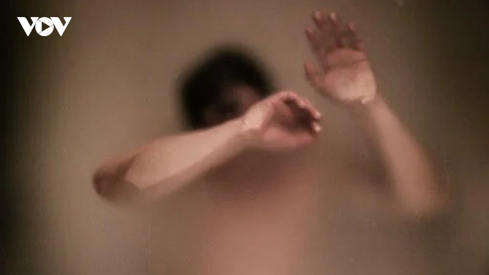 Nóng 24h: Đăng clip nhạy cảm của bạn gái cũ vì níu kéo tình cảm không thành