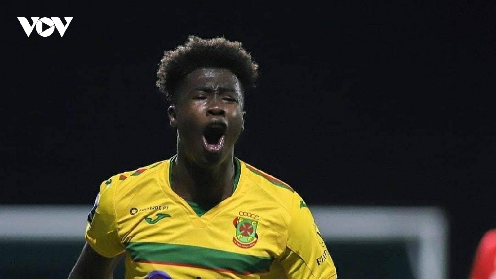 Chuyển nhượng V-League: Hà Nội FC chiêu mộ đồng đội của sao Man City