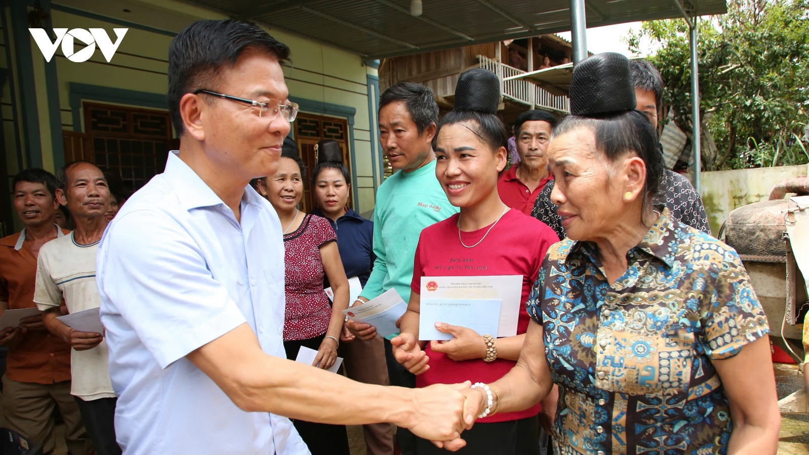 Phó Thủ tướng Lê Thành Long kiểm tra công tác khắc phục hậu quả mưa lũ tại Sơn La