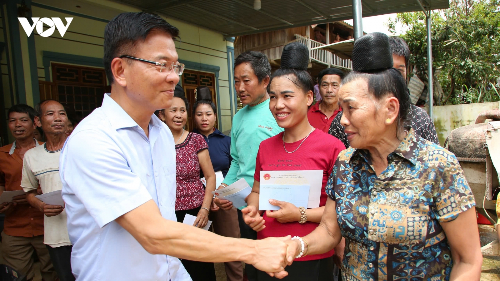 Phó Thủ tướng Lê Thành Long kiểm tra công tác khắc phục hậu quả mưa lũ tại Sơn La