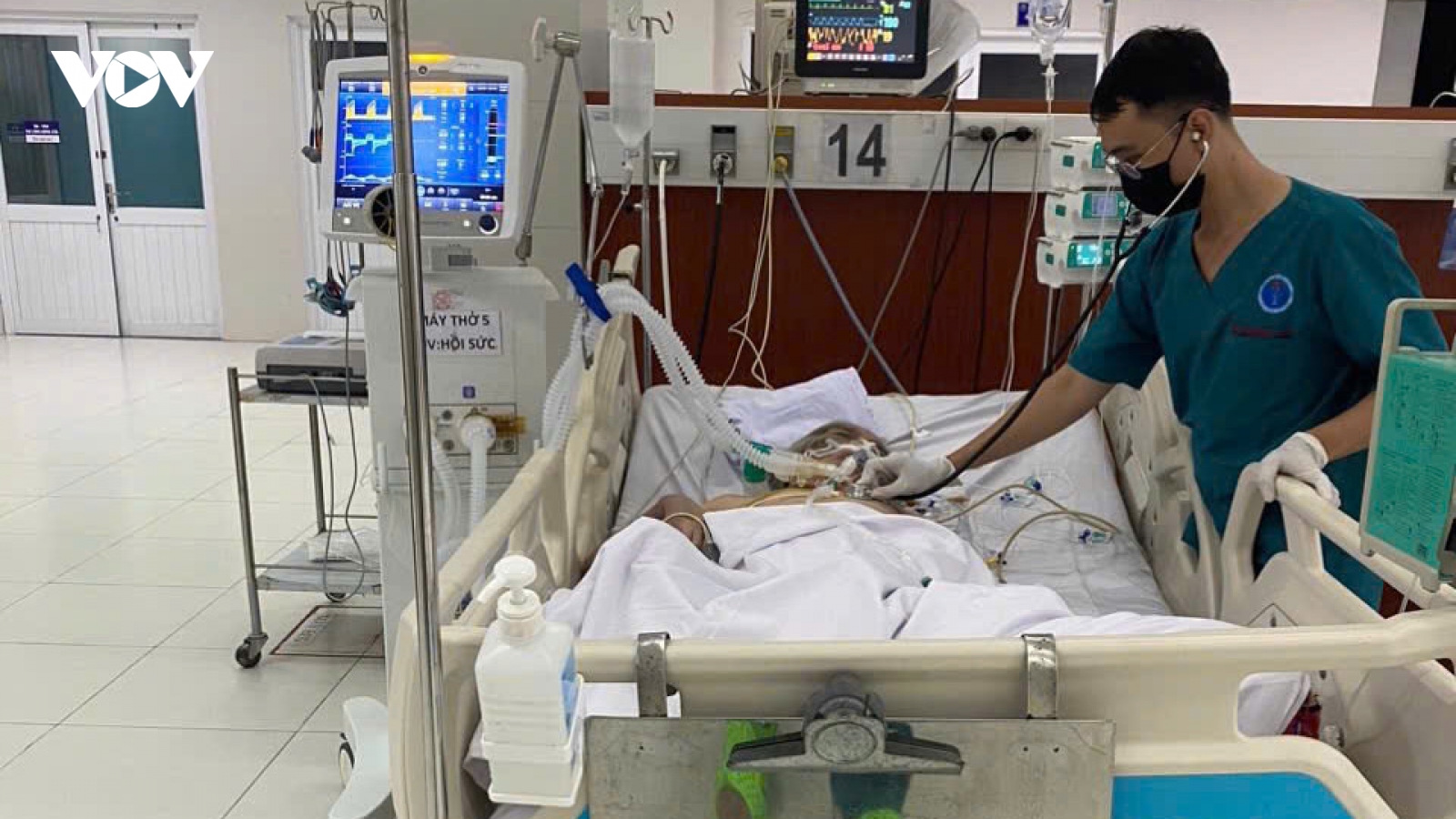 5 người cấp cứu nghi ngộ độc hóa chất, 1 người hôn mê