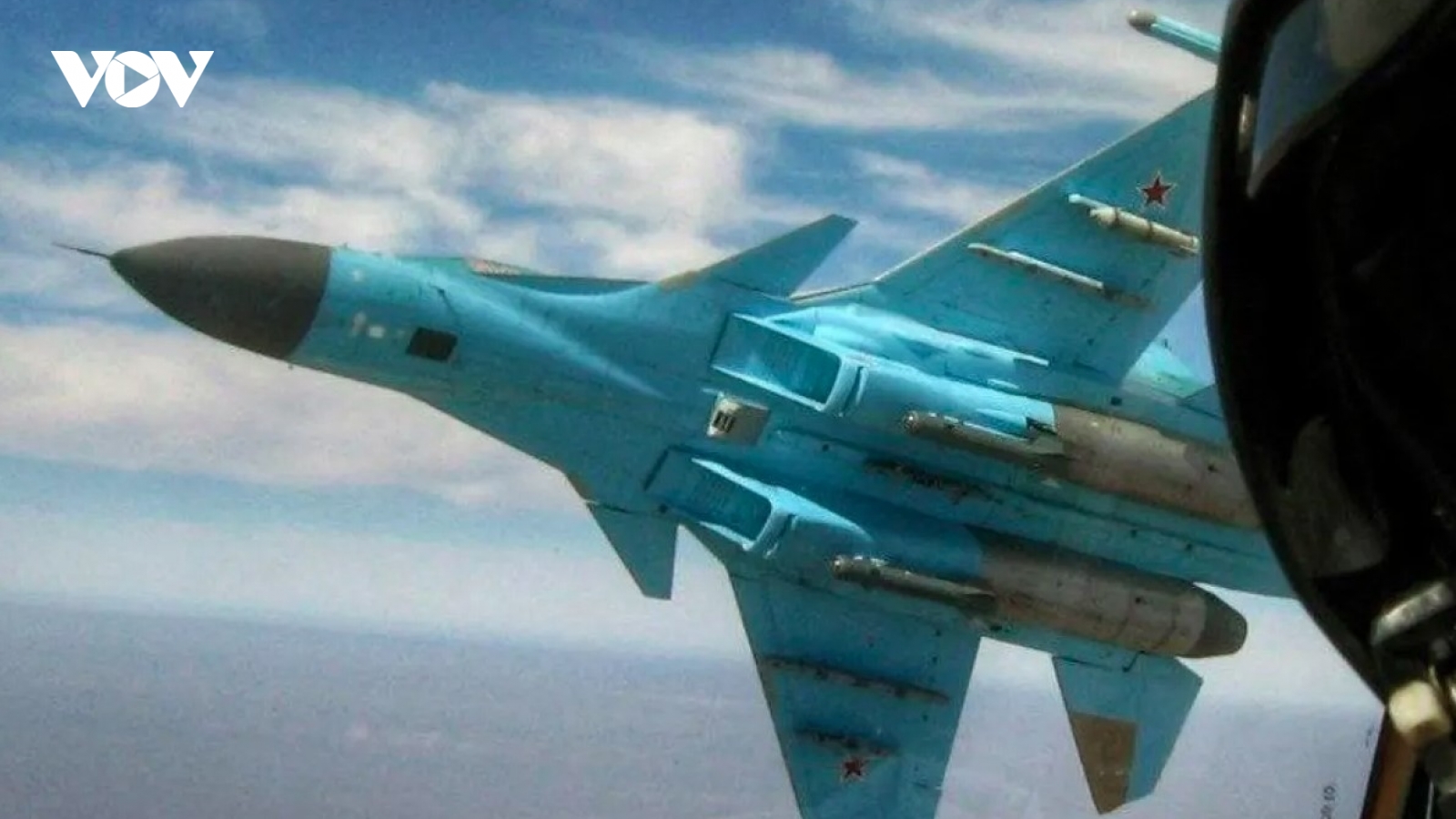 Tiêm kích Su-34 của Nga ném bom lượn tấn công lực lượng Ukraine tại Kursk
