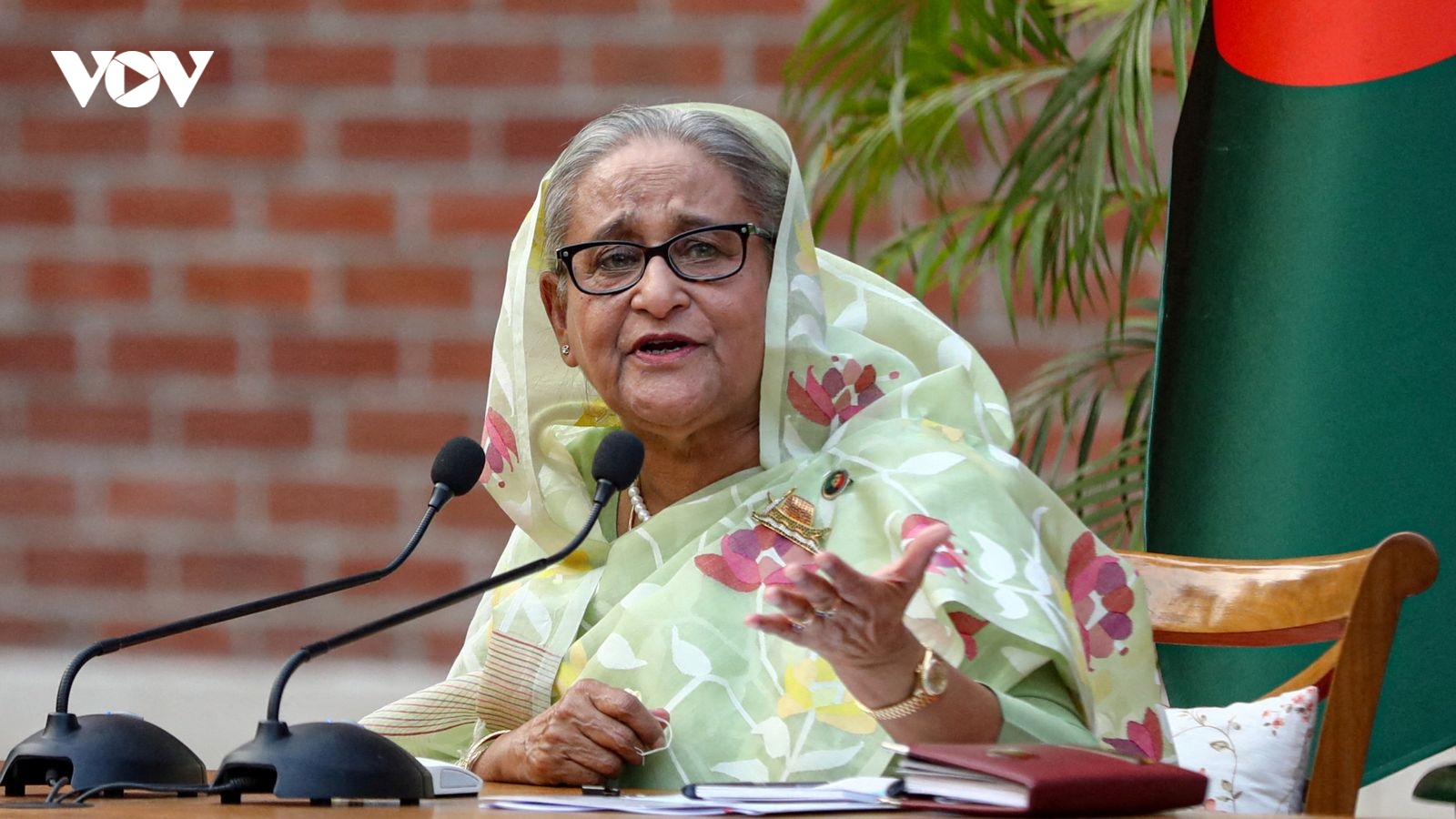 Thủ tướng Bangladesh từ chức, chính phủ lâm thời sẽ được thành lập