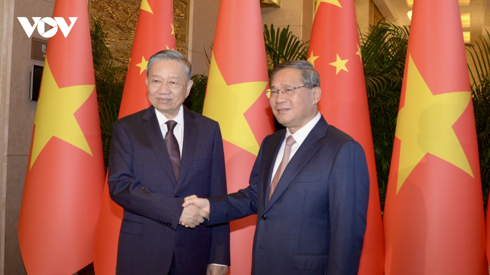 Vietnam and China boost win-win cooperation