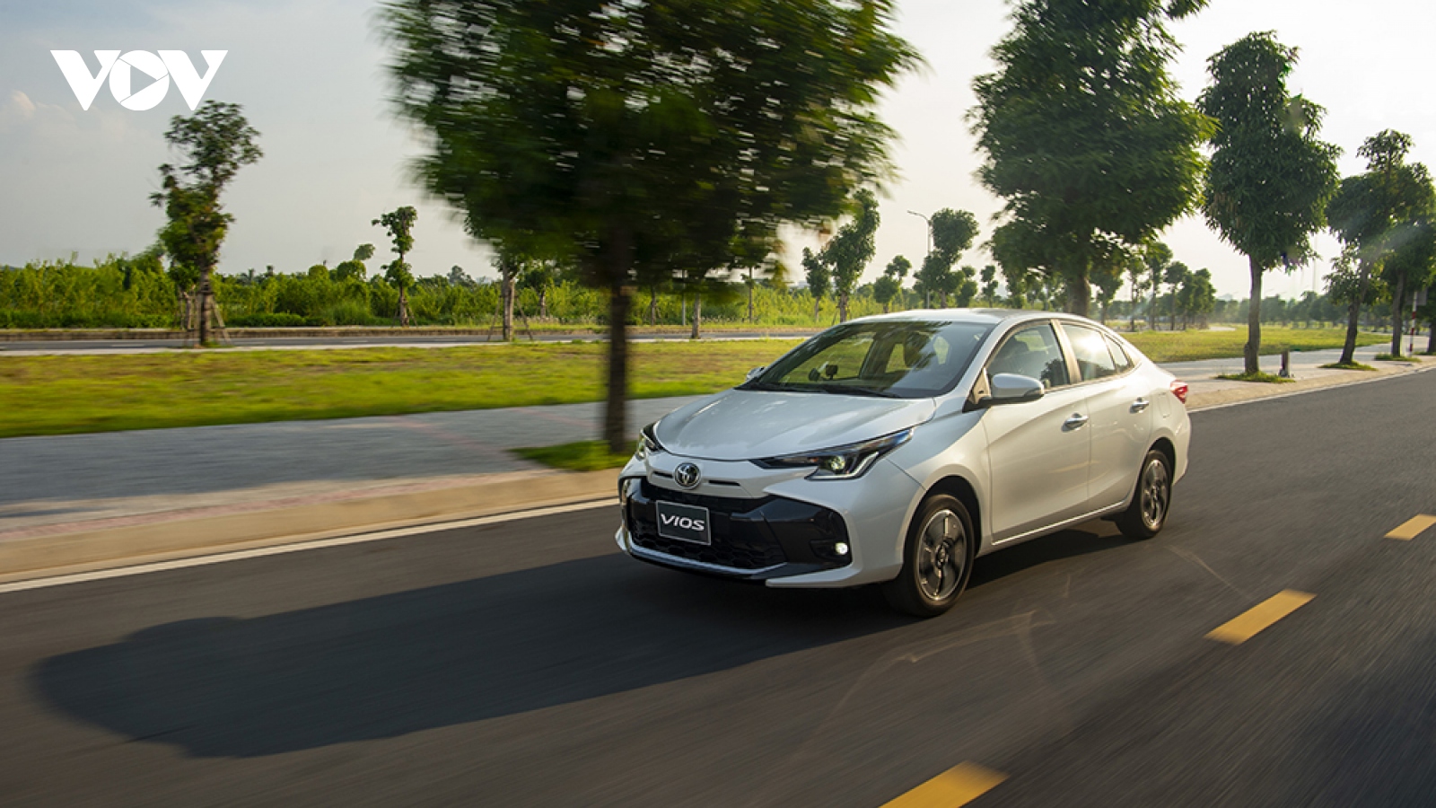 Toyota Vios lập kỷ lục doanh số, tăng tốc về đích từ nửa cuối năm 2024