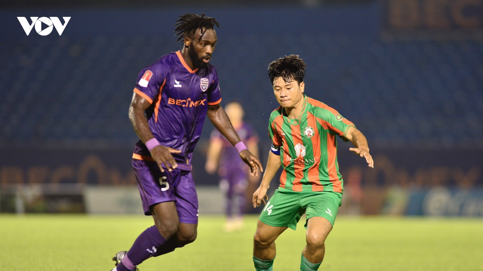 Chuyển nhượng V-League: CLB Bình Định bất ngờ chia tay trụ cột