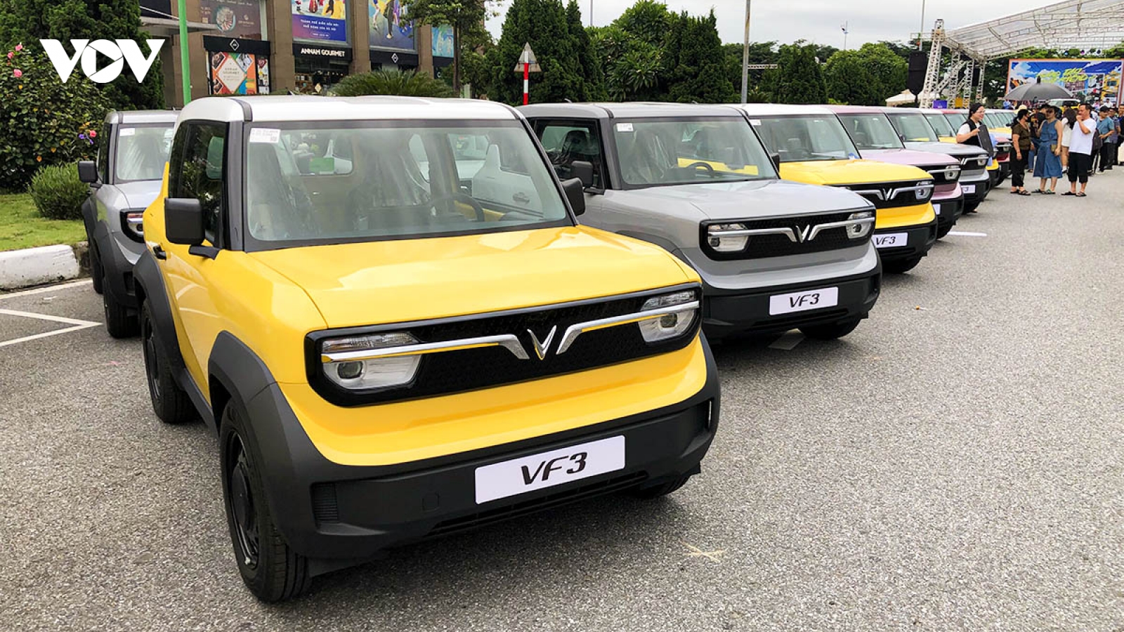 VinFast bán ra gần 11.000 xe điện trong tháng 8/2025