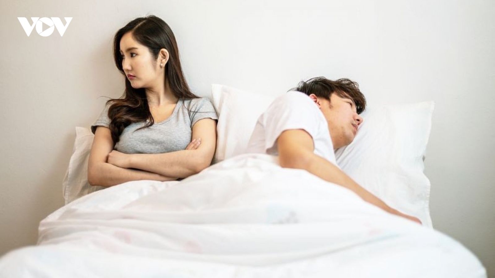 Có nên duy trì hôn nhân không tình yêu?