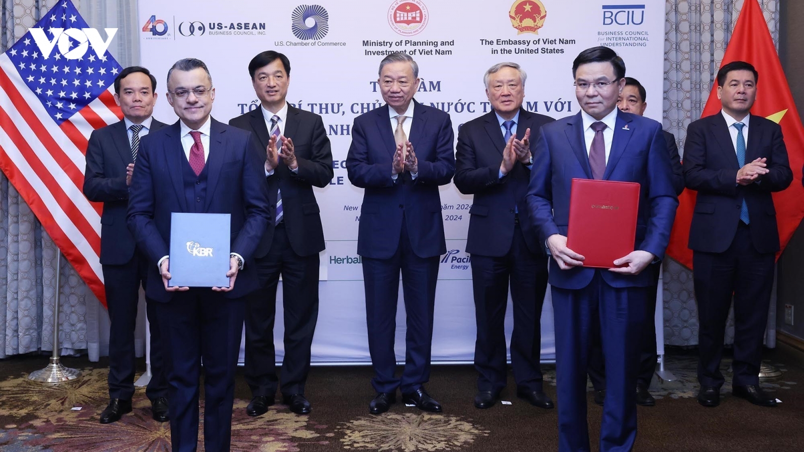 Petrovietnam ký kết hợp tác với các đối tác Mỹ về chuyển đổi số và năng lượng