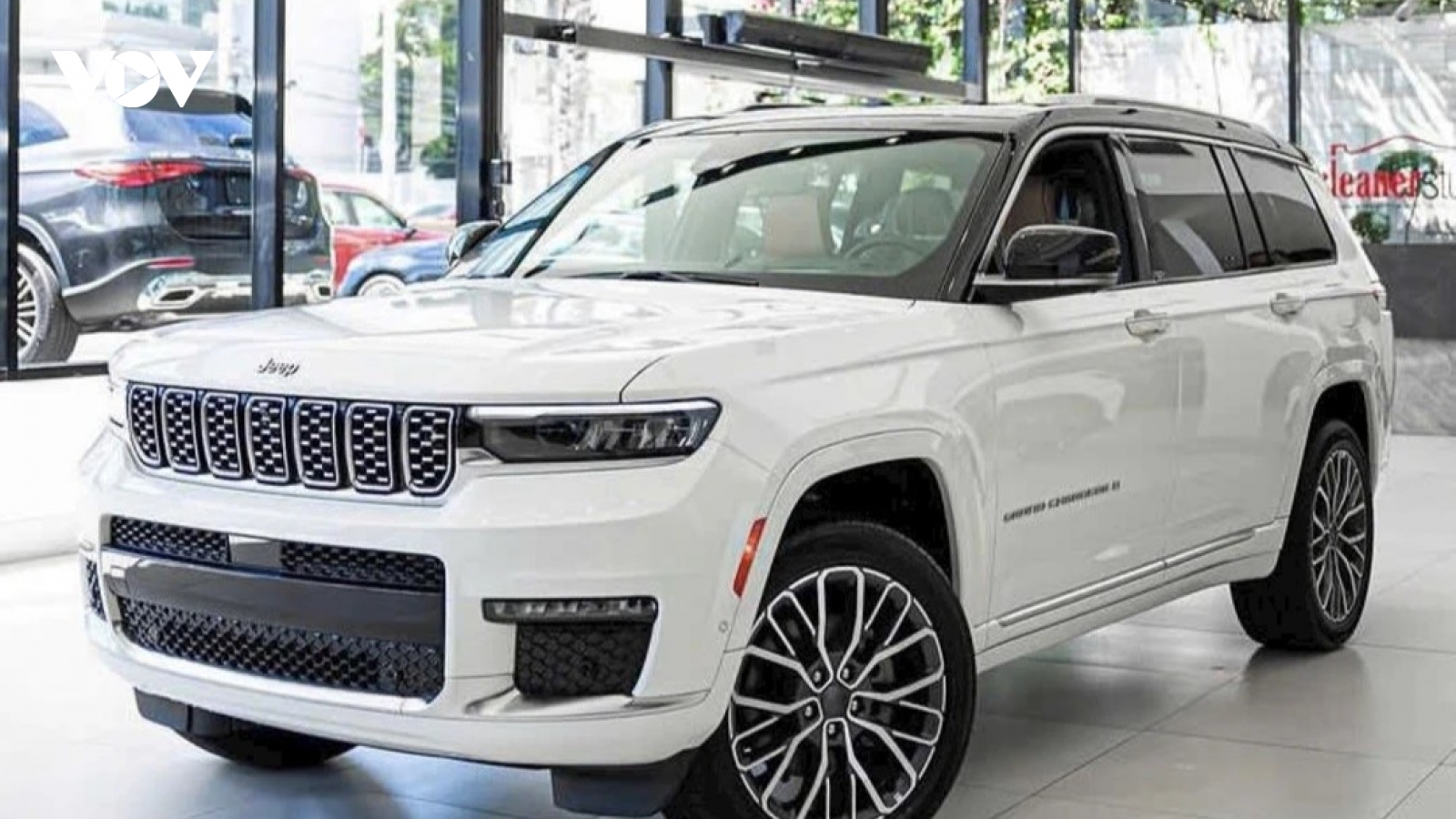 Jeep triệu hồi Grand Cherokee L do lỗi phuộc tại Việt Nam