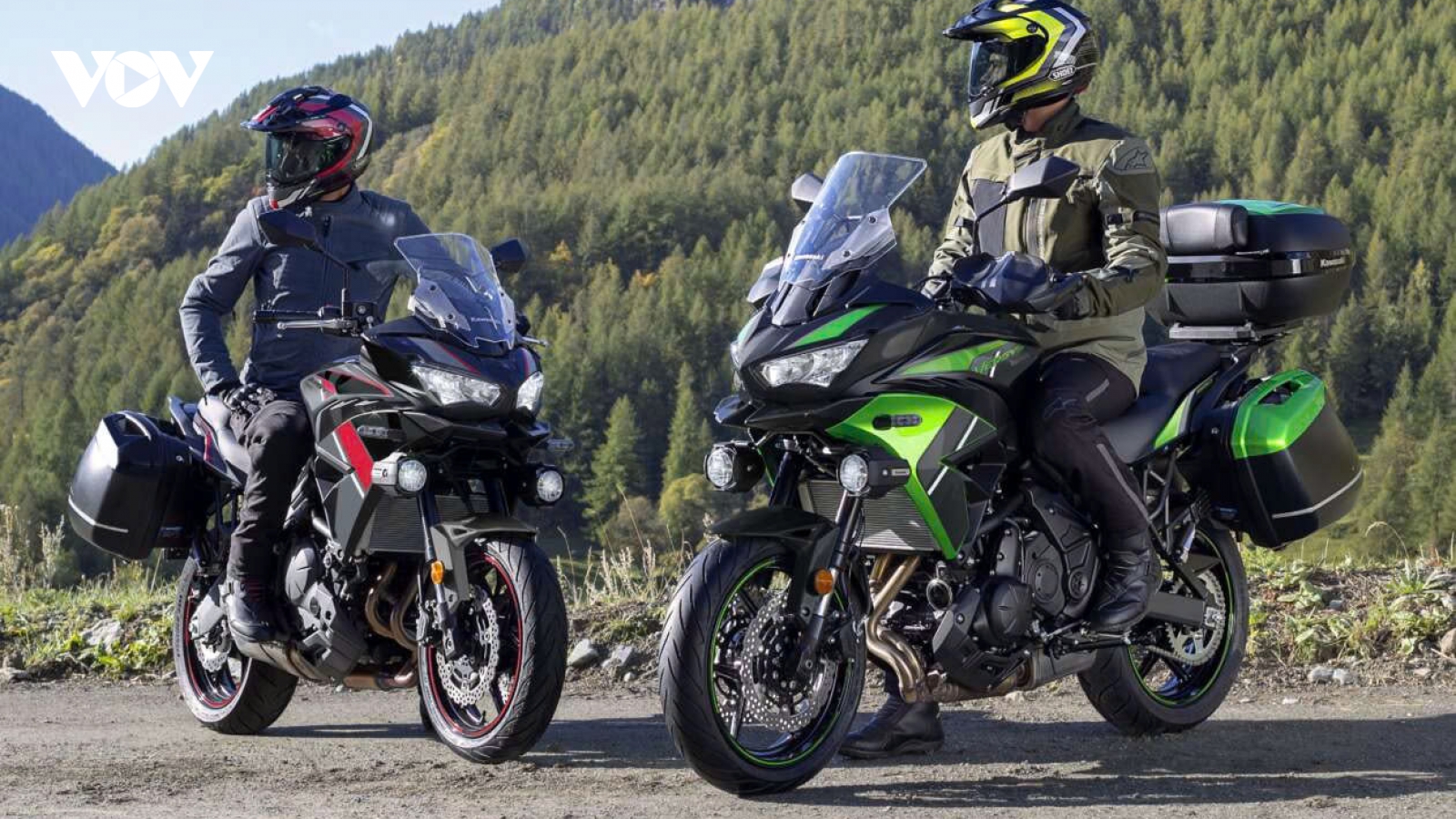 Chiêm ngưỡng Kawasaki Versys 650 SE 2024, giá từ 258 triệu đồng