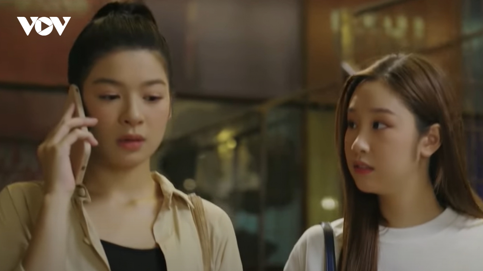 Hoa sữa về trong gió tập 15: Hiếu chủ động làm lành với con gái