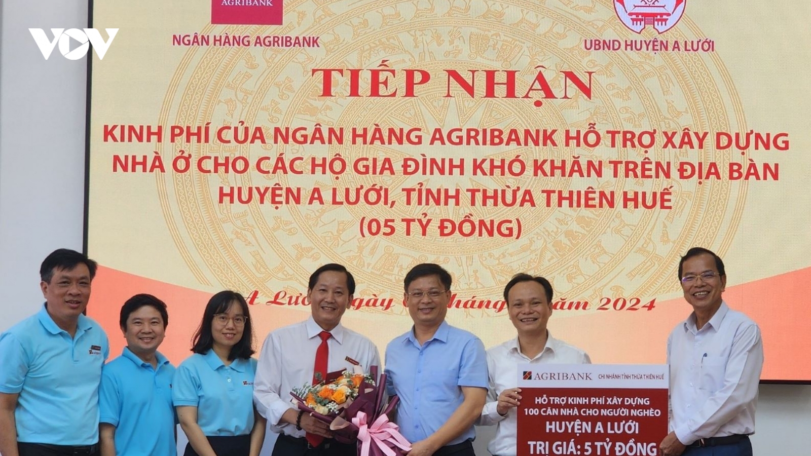 Xóa nhà tạm ở A Lưới