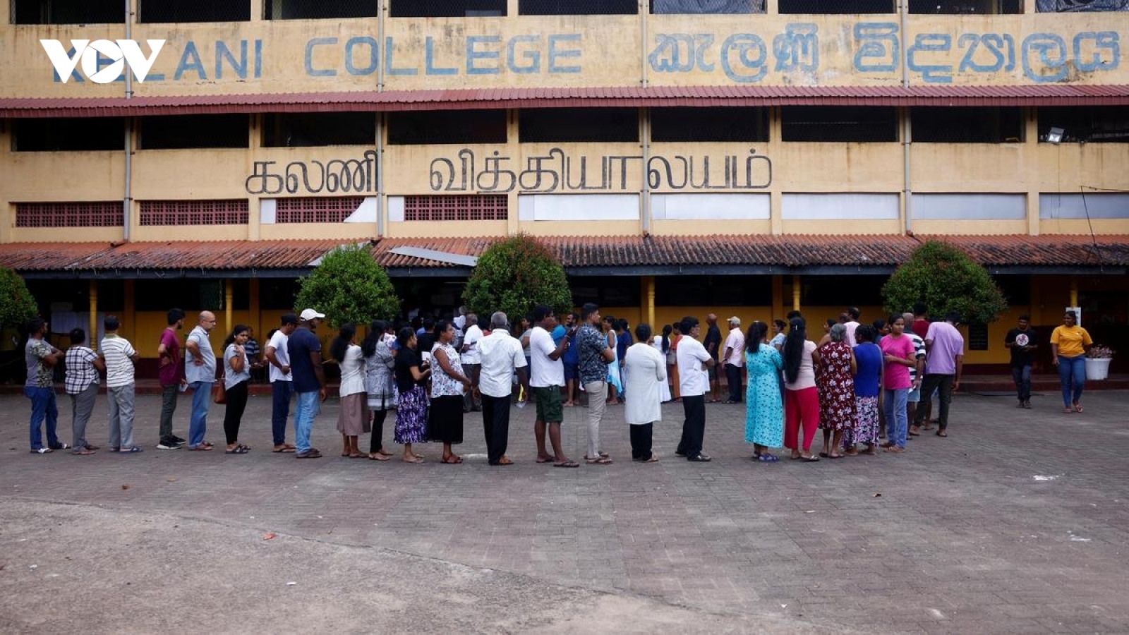 Người dân Sri Lanka bỏ phiếu bầu cử quyết định tương lai kinh tế đất nước