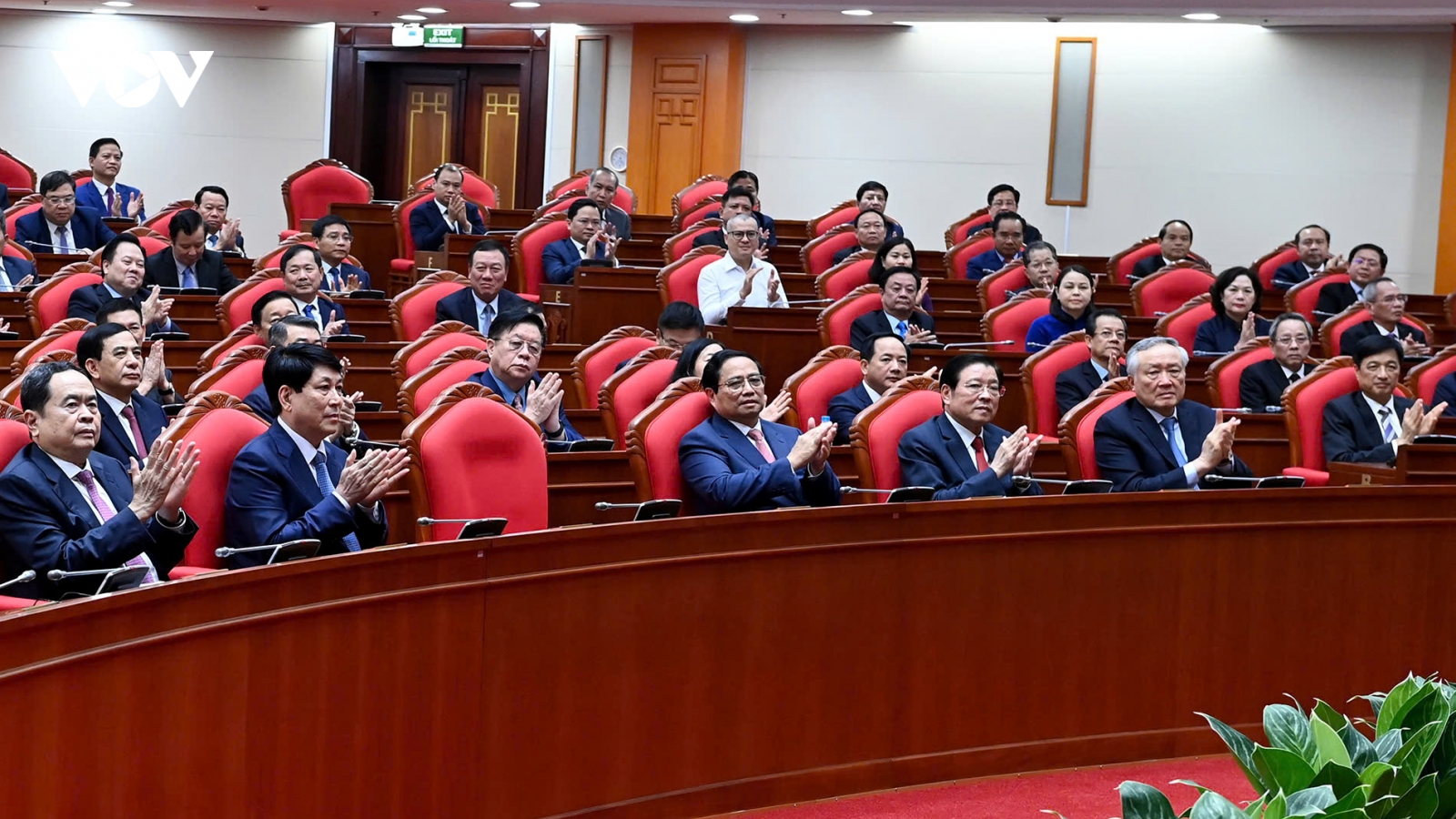 Toàn cảnh phiên bế mạc Hội nghị Trung ương 10 khóa XIII