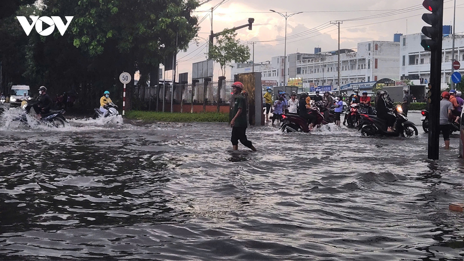 Tái diễn “biển nước” tại khu vực khu công nghiệp Giao Long, tỉnh Bến Tre