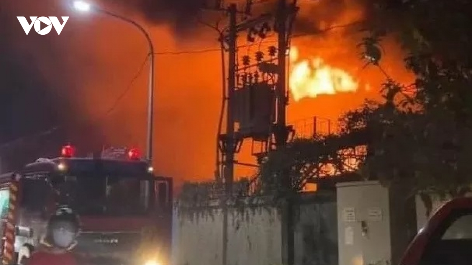 Cháy nhà kho ở Hoài Đức, Hà Nội