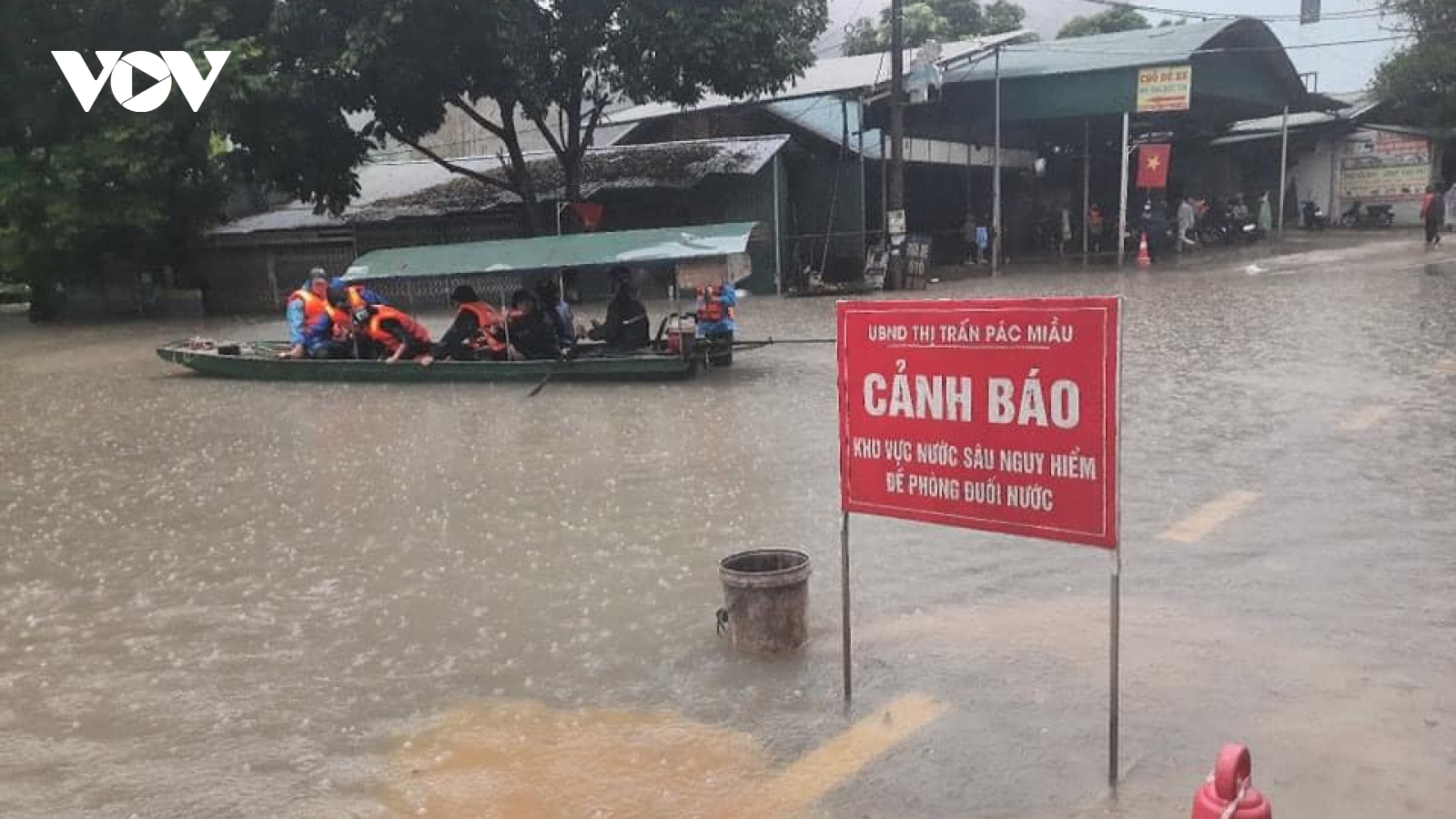 Hàng ngàn hộ dân ở Cao Bằng, Bắc Kạn bị ảnh hưởng do lũ