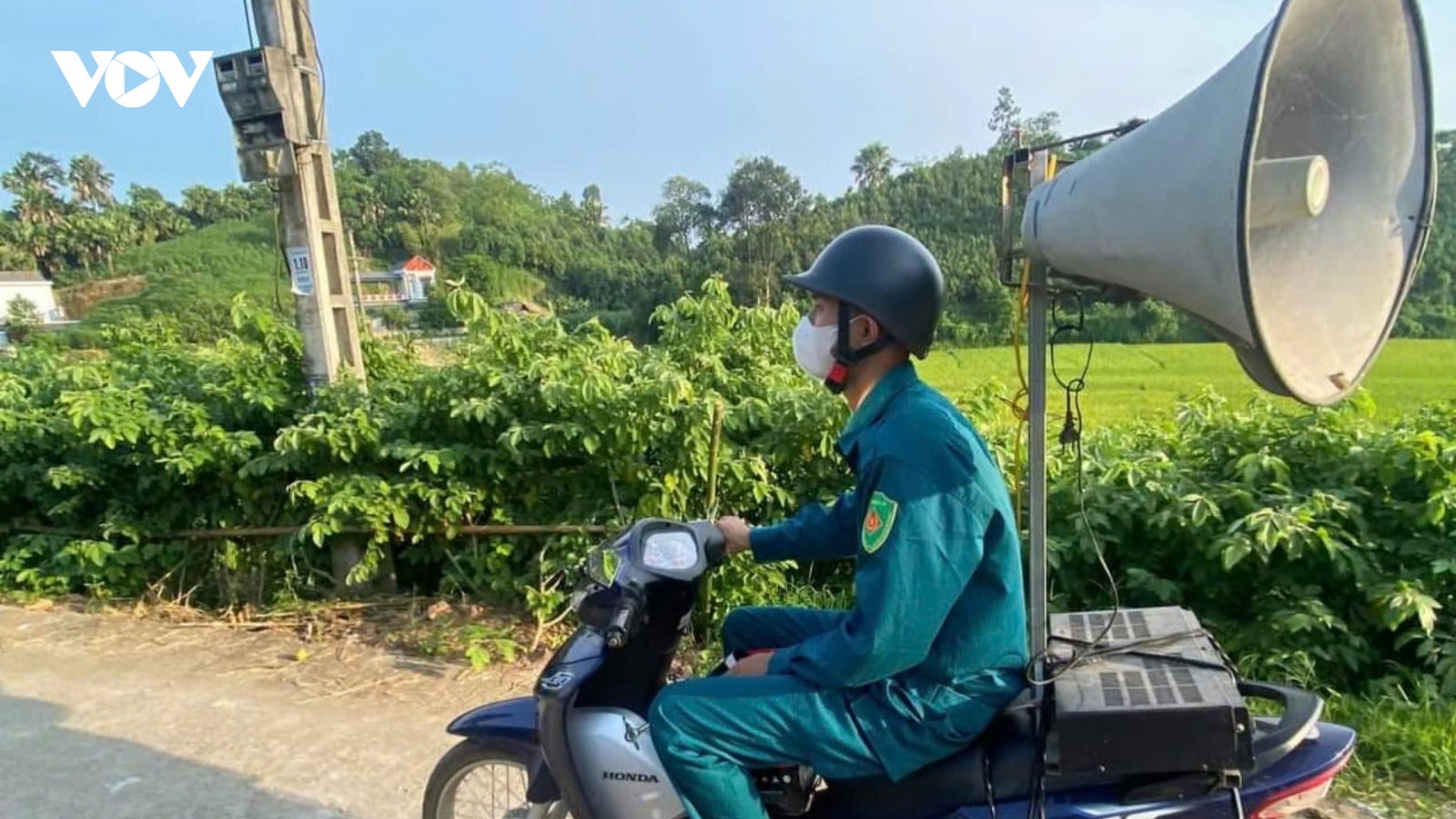 Yên Bái cho học sinh nghỉ học, hàng chục nghìn người ứng trực phòng, chống bão
