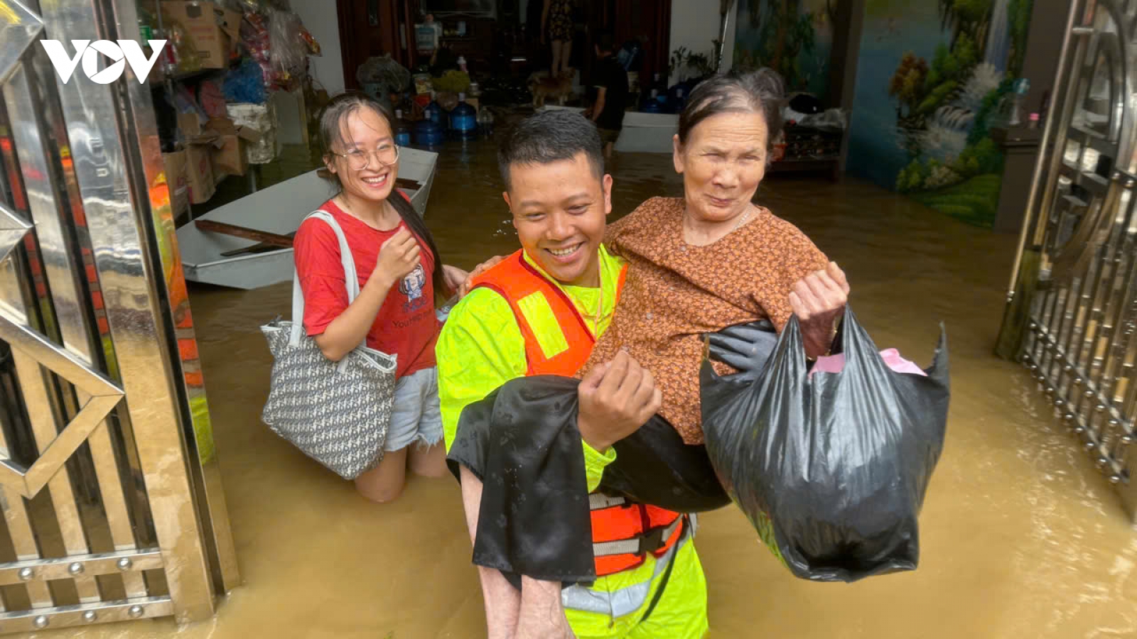 Thủ tướng Ấn Độ, Giáo hoàng và lãnh đạo nhiều nước gửi điện thăm hỏi Việt Nam