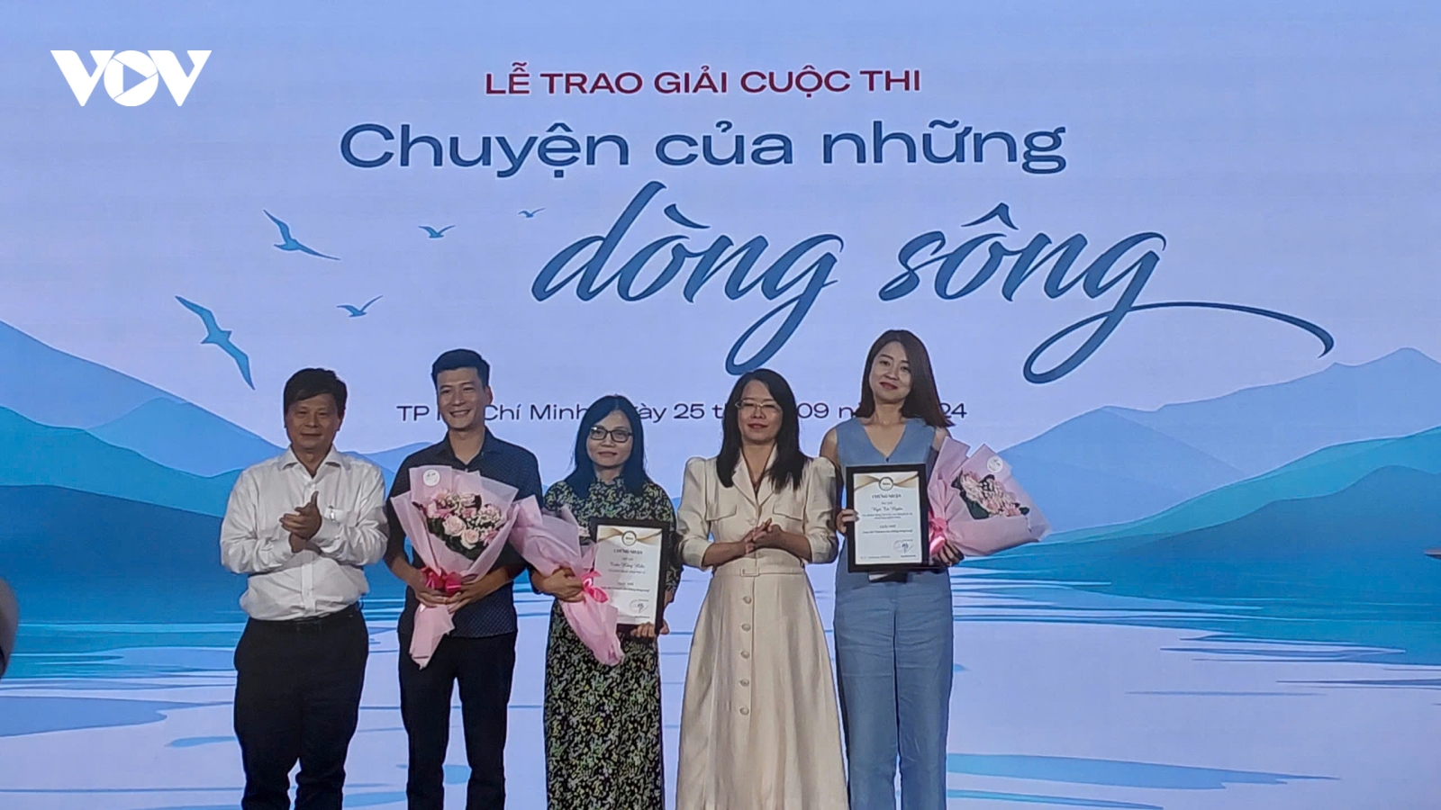 Trao giải cuộc thi "Chuyện của những dòng sông"
