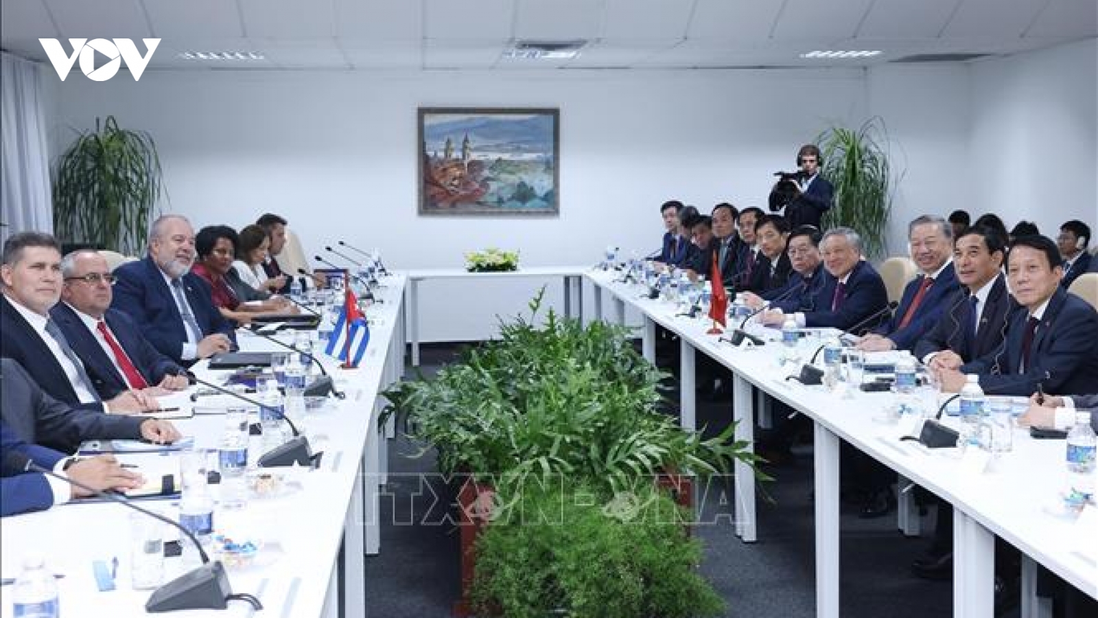 Việt Nam - Cuba nhất trí đẩy mạnh hợp tác nông nghiệp, chế biến thực phẩm và dược phẩm