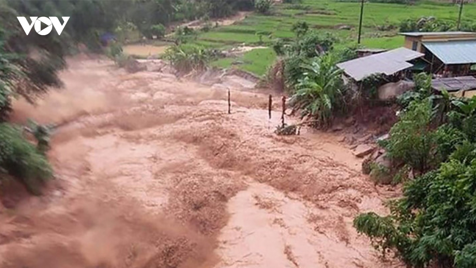 Cảnh báo lũ quét, sạt lở đất do mưa lũ từ Thanh Hóa đến Quảng Ngãi và Kon Tum
