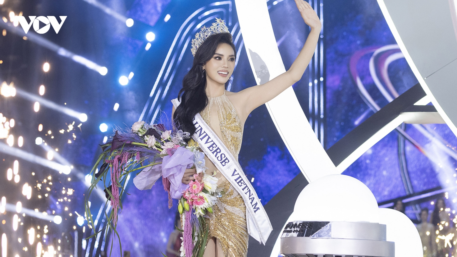 Kỳ Duyên lần thứ 2 đăng quang Hoa hậu, trở thành Miss Universe Vietnam 2024
