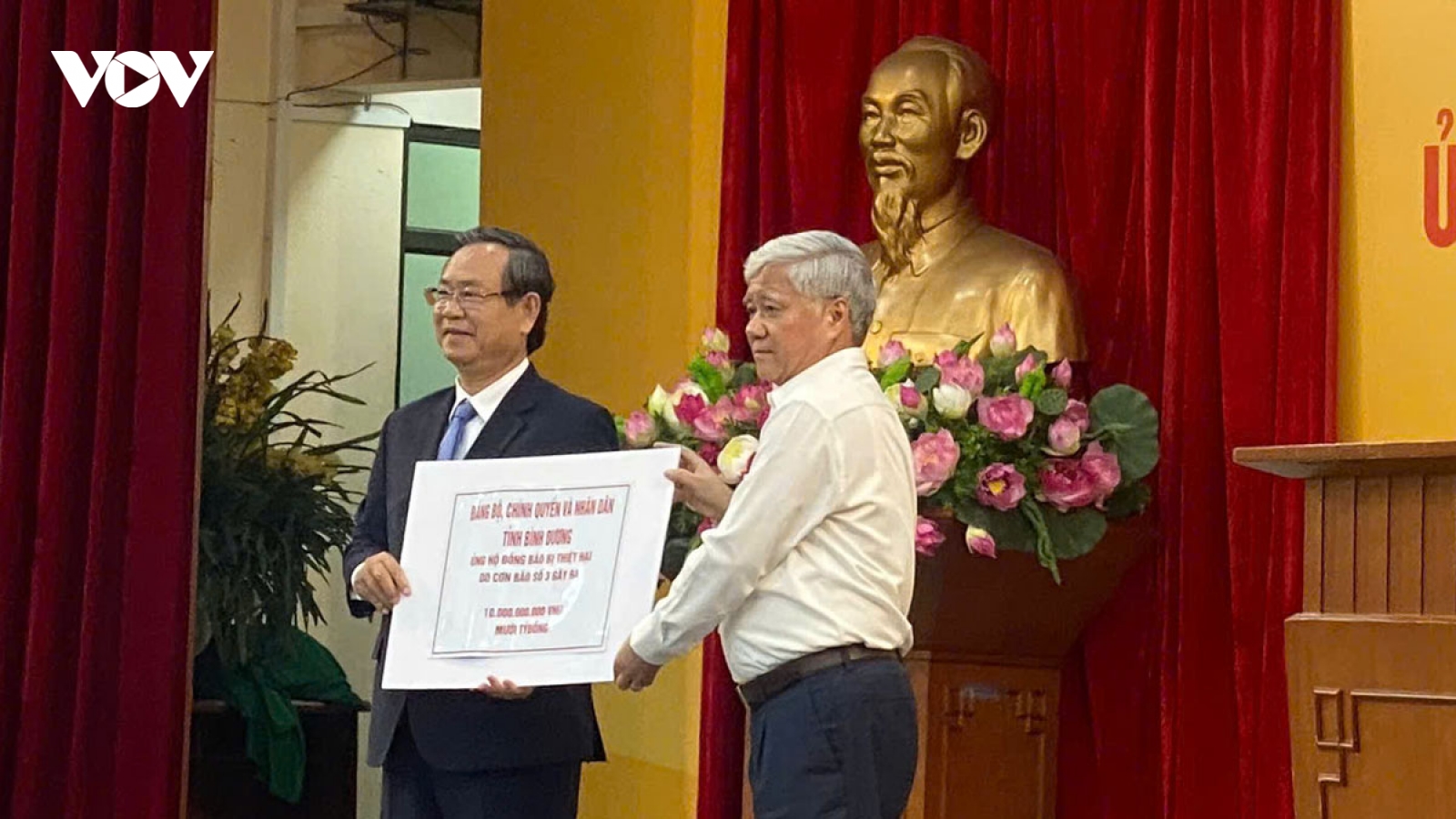 Bình Dương ủng hộ 10 tỷ đồng đến đồng bào bị ảnh hưởng bão lũ