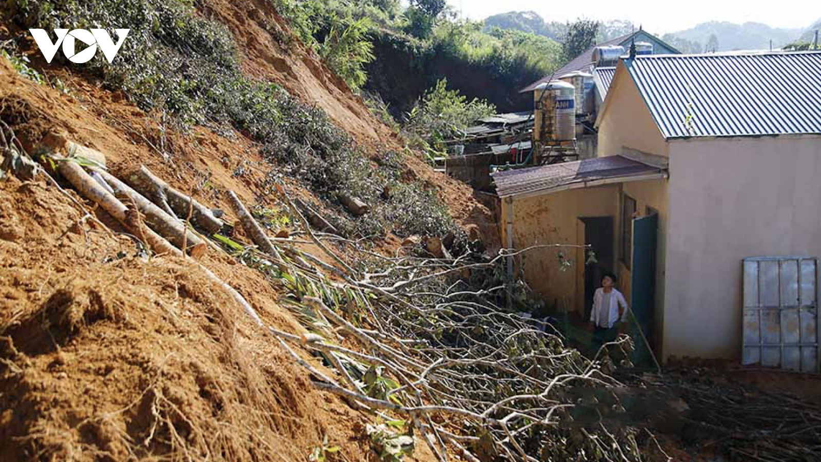 Xuất hiện cung trượt đe dọa nhiều hộ dân tại xã Nà Tấu, thành phố Điện Biên Phủ