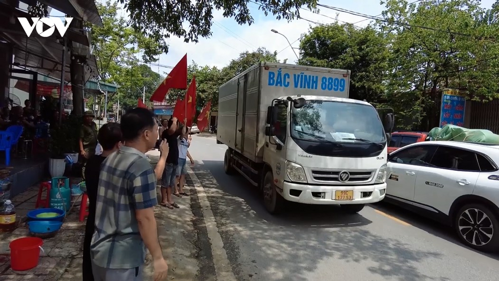 Bữa cơm, nhà nghỉ "không đồng" ở Lào Cai: Tiếp sức các đoàn thiện nguyện