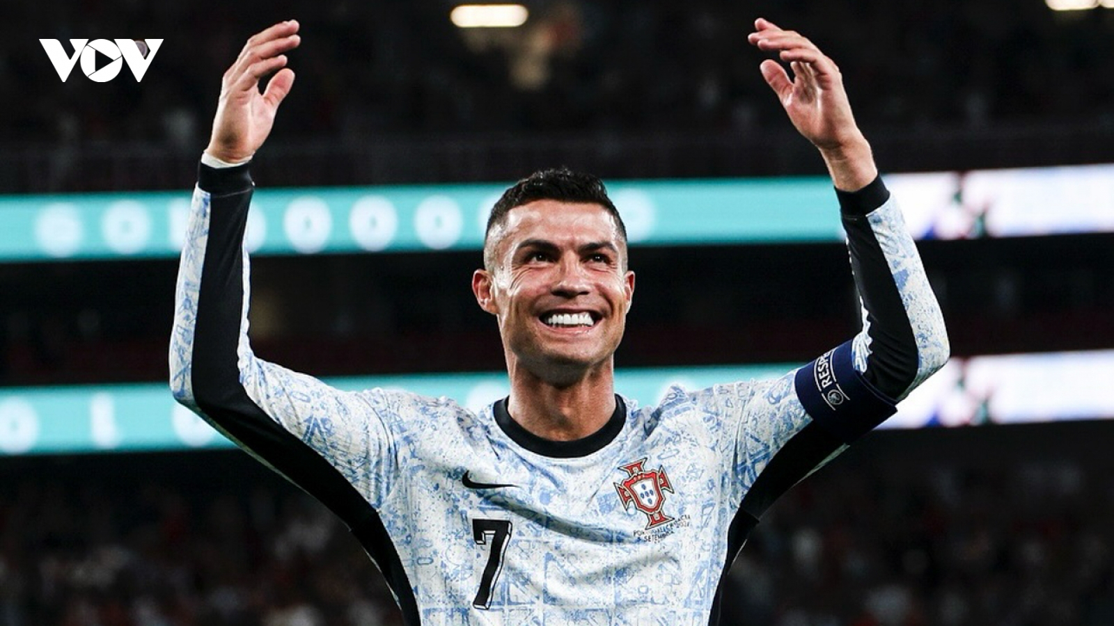 Cristiano Ronaldo xác lập thêm một dấu mốc mới