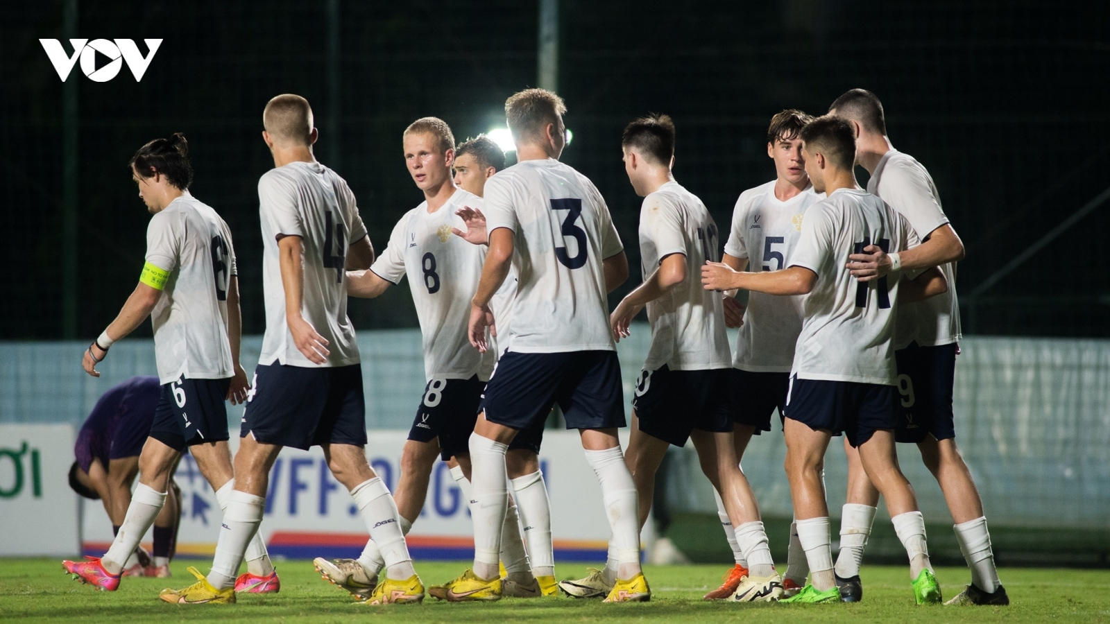 Các cầu thủ U20 Nga ở lại Hà Nội, chuẩn bị tái đấu đội bóng Việt Nam