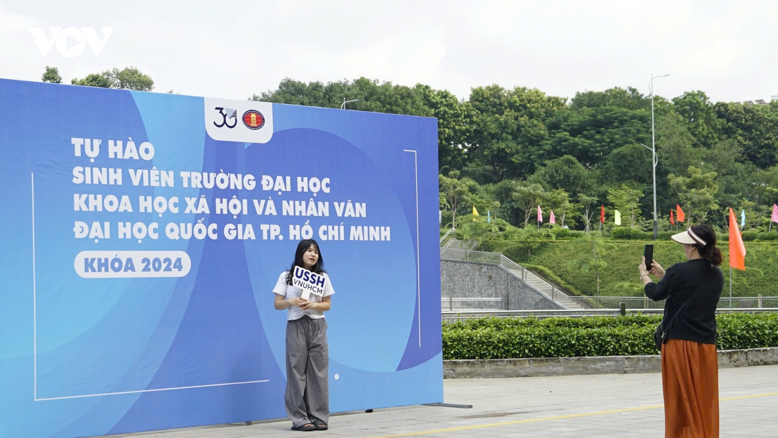Đại học ở TP.HCM không tổ chức khai giảng, dùng kinh phí ủng hộ đồng bão vùng lũ