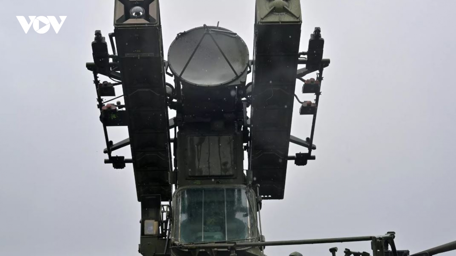 Trực thăng quân sự Nga xóa sổ xe bọc thép Ukraine ở Kursk, bắn hạ 125 UAV