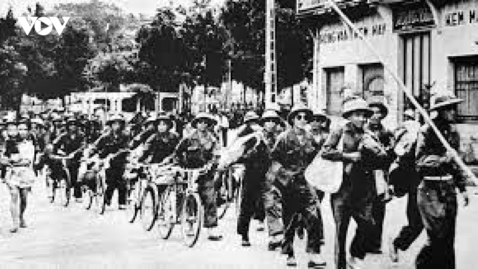 70 năm ngày Giải phóng Thủ đô - Mốc son lịch sử