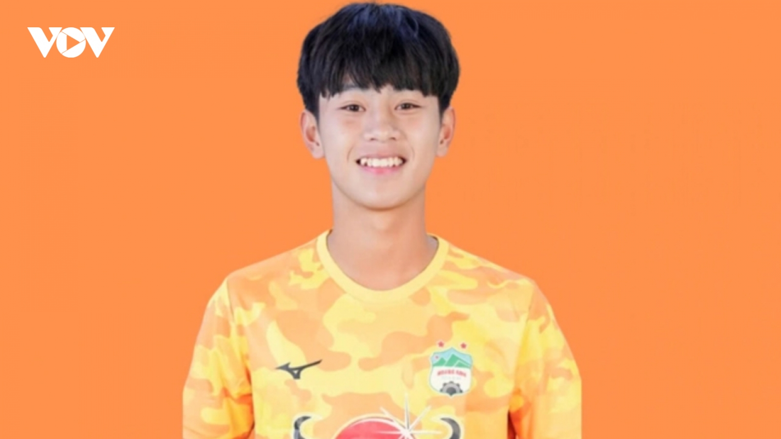 Danh sách đăng ký V-League 2024/2025: HAGL gây bất ngờ lớn